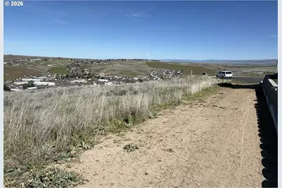 1237 SW 17th Pl, Pendleton, OR 97801 - Photo 1