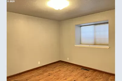 790 W Division Ave, Hermiston, OR 97838 - Photo 11