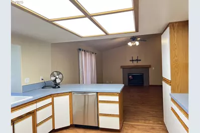 790 W Division Ave, Hermiston, OR 97838 - Photo 7