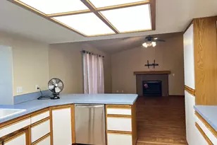 790 W Division Ave, Hermiston, OR 97838 - Photo 7