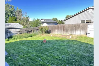 790 W Division Ave, Hermiston, OR 97838 - Photo 25