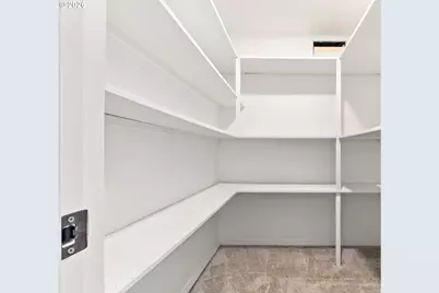 560 SE Vista Ter, Gresham, OR 97080 - Photo 17