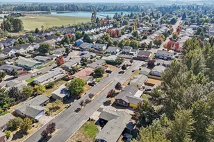 914 James St, Independence, OR 97351 - Photo 45