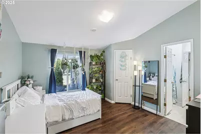 914 James St, Independence, OR 97351 - Photo 23