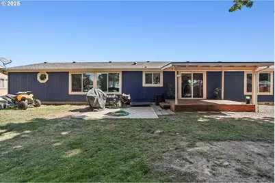 914 James St, Independence, OR 97351 - Photo 35