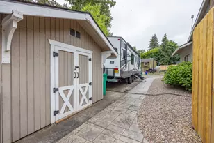 2331 SW 27th Dr, Gresham, OR 97080 - Photo 29