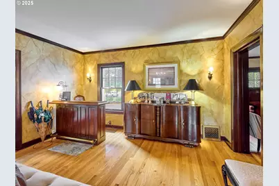 809 NE Evans St, McMinnville, OR 97128 - Photo 9