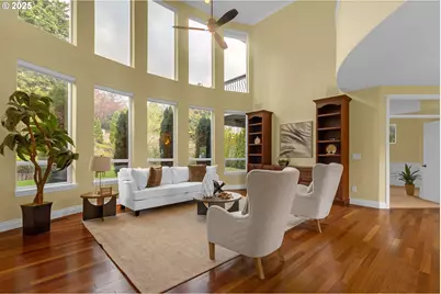 17833 Marylcreek Dr, Lake Oswego, OR 97034 - Photo 3