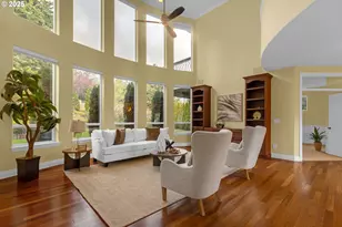 17833 Marylcreek Dr, Lake Oswego, OR 97034 - Photo 3