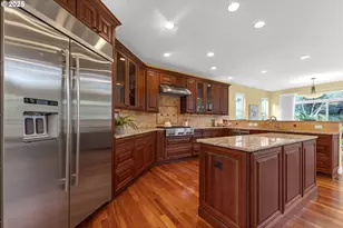 17833 Marylcreek Dr, Lake Oswego, OR 97034 - Photo 7