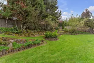 17833 Marylcreek Dr, Lake Oswego, OR 97034 - Photo 35