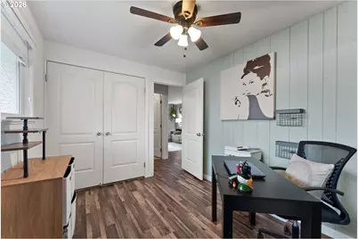 2046 NE Freemont Ave, Roseburg, OR 97470 - Photo 21