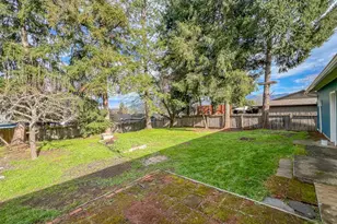 2020 Del Mar Dr, Roseburg, OR 97471 - Photo 13