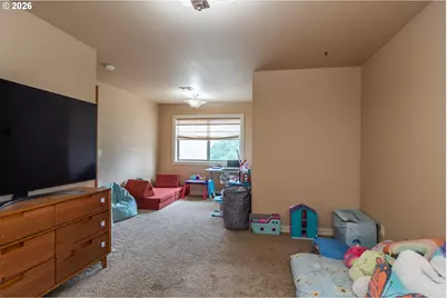 762 Southridge Way, Roseburg, OR 97470 - Photo 31