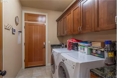 762 Southridge Way, Roseburg, OR 97470 - Photo 25