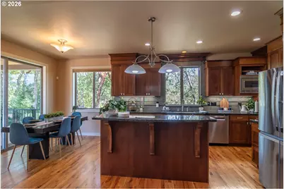 762 Southridge Way, Roseburg, OR 97470 - Photo 13
