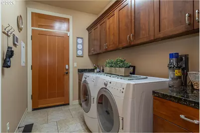 762 Southridge Way, Roseburg, OR 97470 - Photo 23