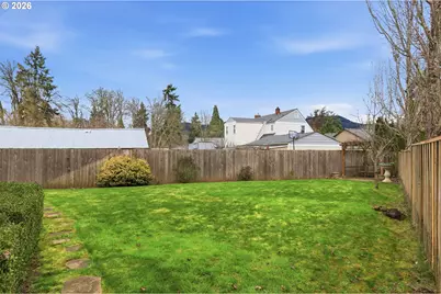 520 Ethan Ct, Springfield, OR 97477 - Photo 37