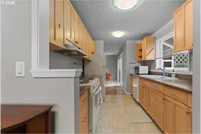 4212 SW Garden Home Rd, Portland, OR 97219 - Photo 7