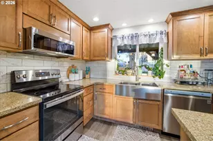 6676 McLeod Ln NE, Keizer, OR 97303 - Photo 17