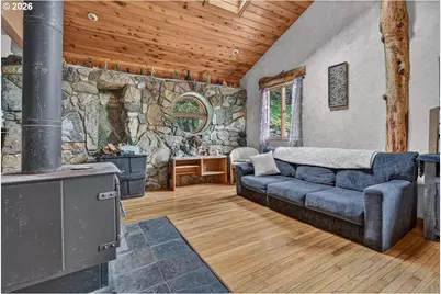 7007 Placer Rd, Wolf Creek, OR 97497 - Photo 19