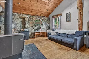 7007 Placer Rd, Wolf Creek, OR 97497 - Photo 19
