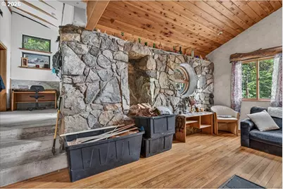 7007 Placer Rd, Wolf Creek, OR 97497 - Photo 17