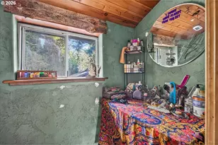 7007 Placer Rd, Wolf Creek, OR 97497 - Photo 37