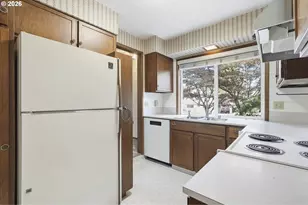 14320 SW Lisa Ln, Beaverton, OR 97005 - Photo 11