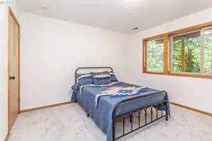 29409 E Edgewater Dr, Mount Hood Village, OR 97067 - Photo 35