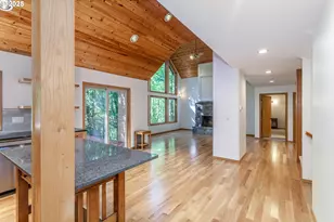 29409 E Edgewater Dr, Mount Hood Village, OR 97067 - Photo 9