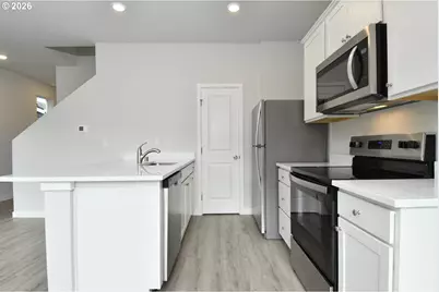 1328 NE Clark Ave, Battle Ground, WA 98604 - Photo 5