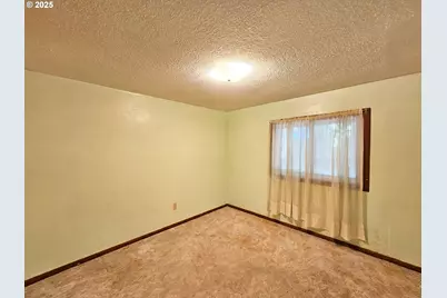 2932 Ash St, North Bend, OR 97459 - Photo 19