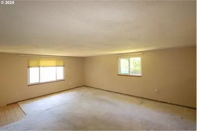 2932 Ash St, North Bend, OR 97459 - Photo 3
