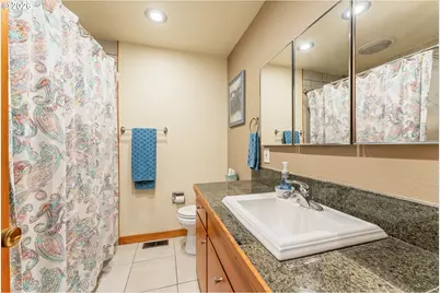 3431 NE 132nd Ave, Portland, OR 97230 - Photo 17