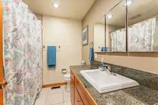 3431 NE 132nd Ave, Portland, OR 97230 - Photo 17