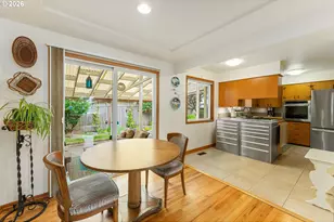 3431 NE 132nd Ave, Portland, OR 97230 - Photo 9