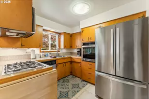 3431 NE 132nd Ave, Portland, OR 97230 - Photo 11