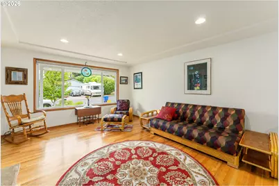 3431 NE 132nd Ave, Portland, OR 97230 - Photo 7