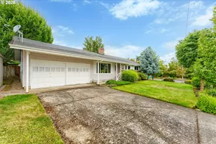 3431 NE 132nd Ave, Portland, OR 97230 - Photo 3