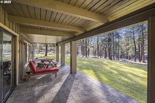 69944 Meadow View Rd, Sisters, OR 97759 - Photo 27