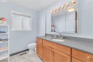 1104 Stanfield Rd, Woodburn, OR 97071 - Photo 13