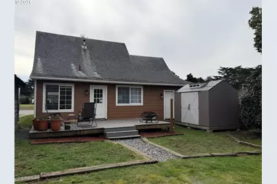 945 2nd St, Bandon, OR 97411 - Photo 23