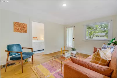6351 NE 34th Ave, Portland, OR 97211 - Photo 5