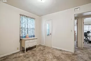 237 Myoak Dr, Eugene, OR 97404 - Photo 15