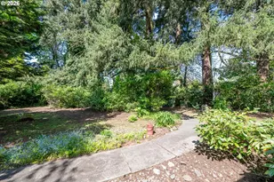 237 Myoak Dr, Eugene, OR 97404 - Photo 25