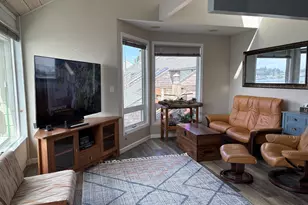 1000 SE Bay Blvd, Newport, OR 97365 - Photo 3