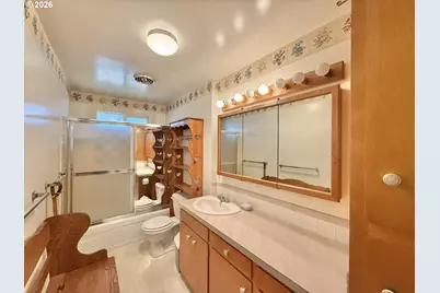 1662 Umpqua Rd, Woodburn, OR 97071 - Photo 9