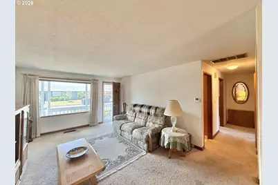 1662 Umpqua Rd, Woodburn, OR 97071 - Photo 3