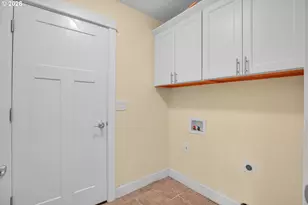813 NE 194th Ave, Portland, OR 97230 - Photo 31